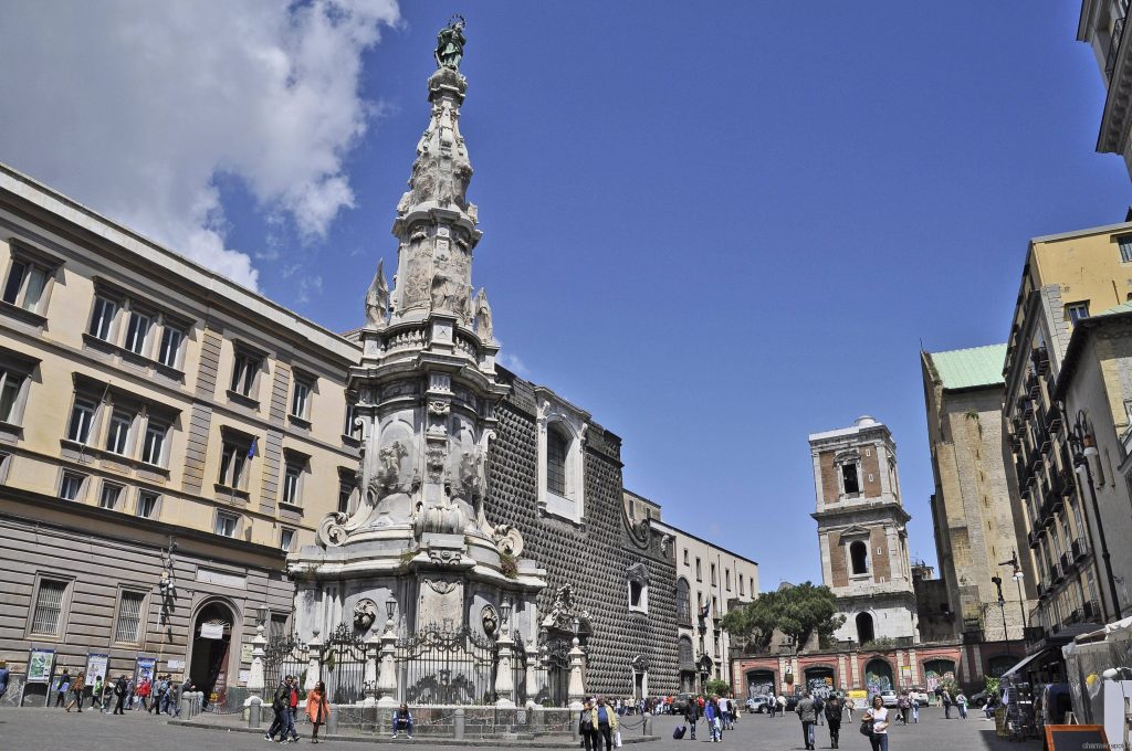 Libri usati a Napoli: da Dante&Descartes e Libreria Berisio 